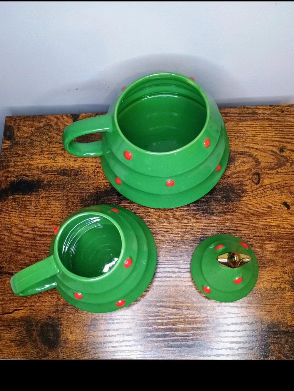 Hallmark Christmas Tree Ceramic Stacking Mug Set